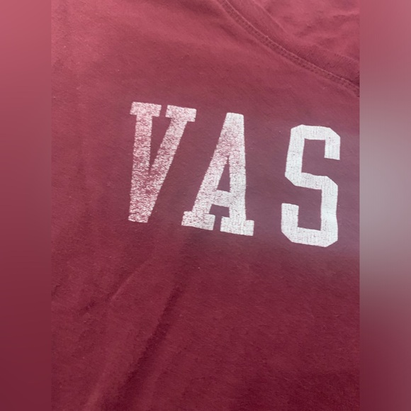 Vassar College tshirt. Size large. - Picture 7 of 9